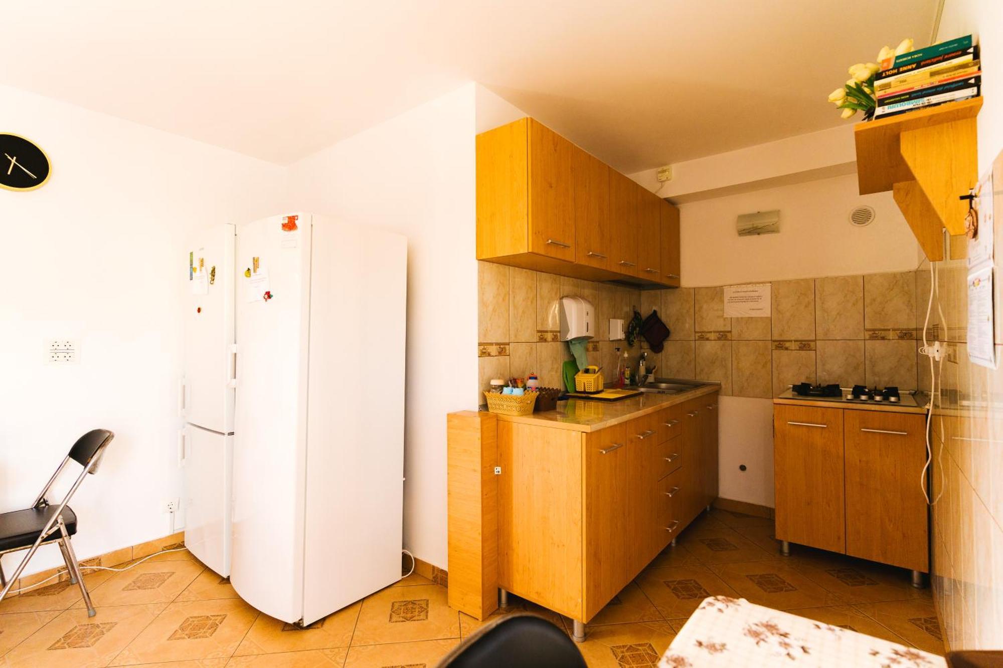 Casa Leahu Hotel Костинещи Екстериор снимка