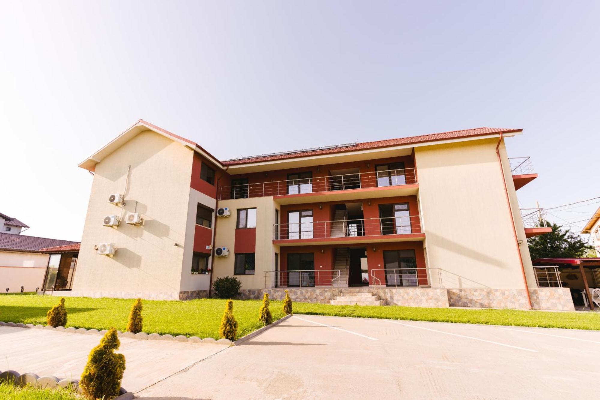 Casa Leahu Hotel Костинещи Екстериор снимка